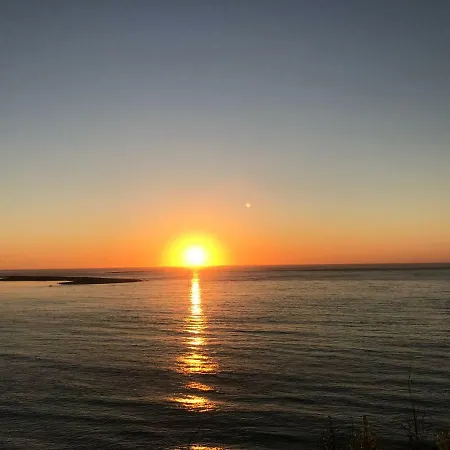 Front De Appartement Lacanau