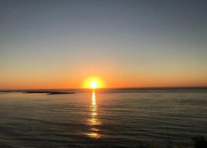 Front De Appartement Lacanau